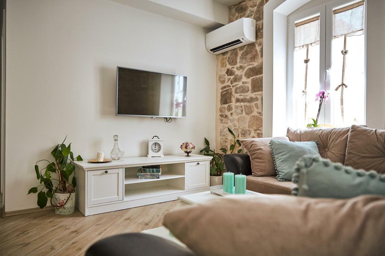 Apartment Vintage Kaštela Екстериор снимка